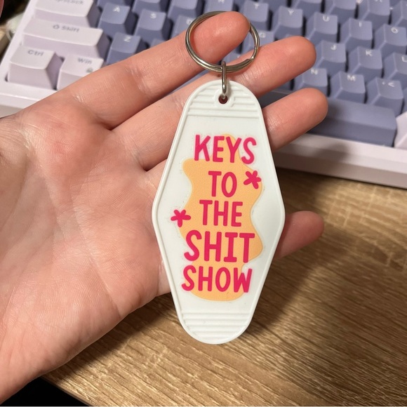 Keys to the Shiz Show NEW motel Keychain Accessory - Picture 1 of 1